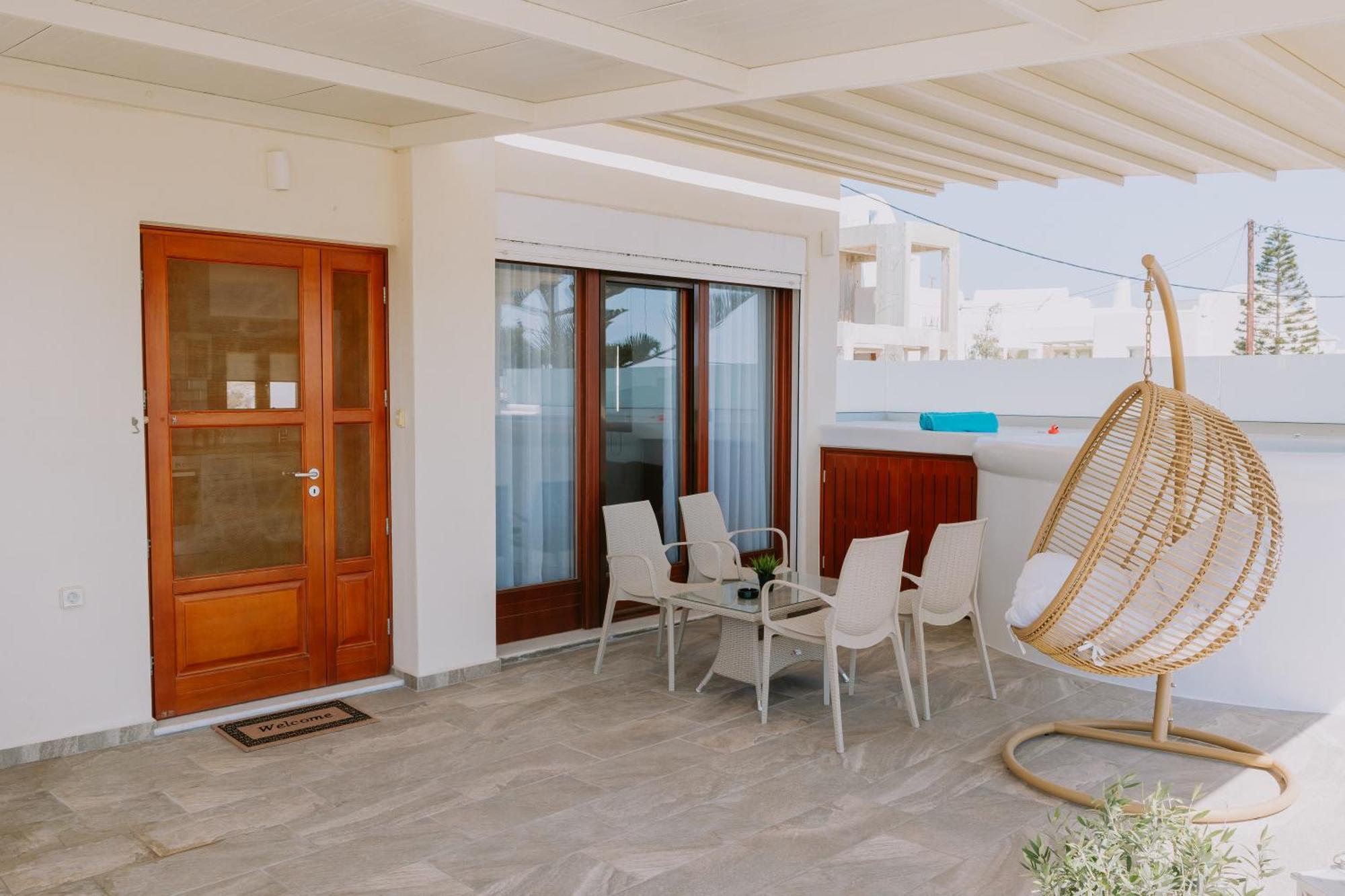 Sun Stories Suites Vothon Exterior photo